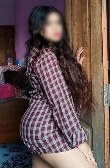 Zara Pune mobdel escorts girl - face blur for privacy